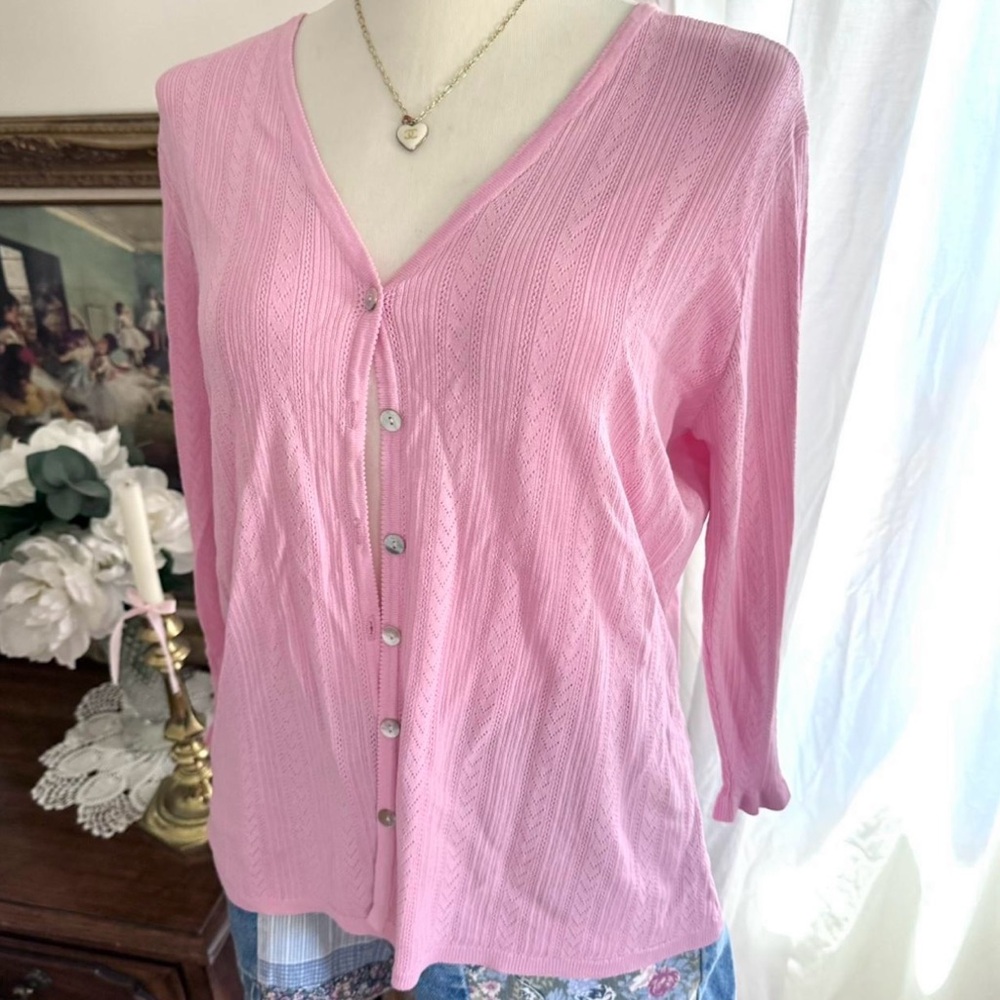 Adorable vintage pink cardigan - Picture 2 of 6